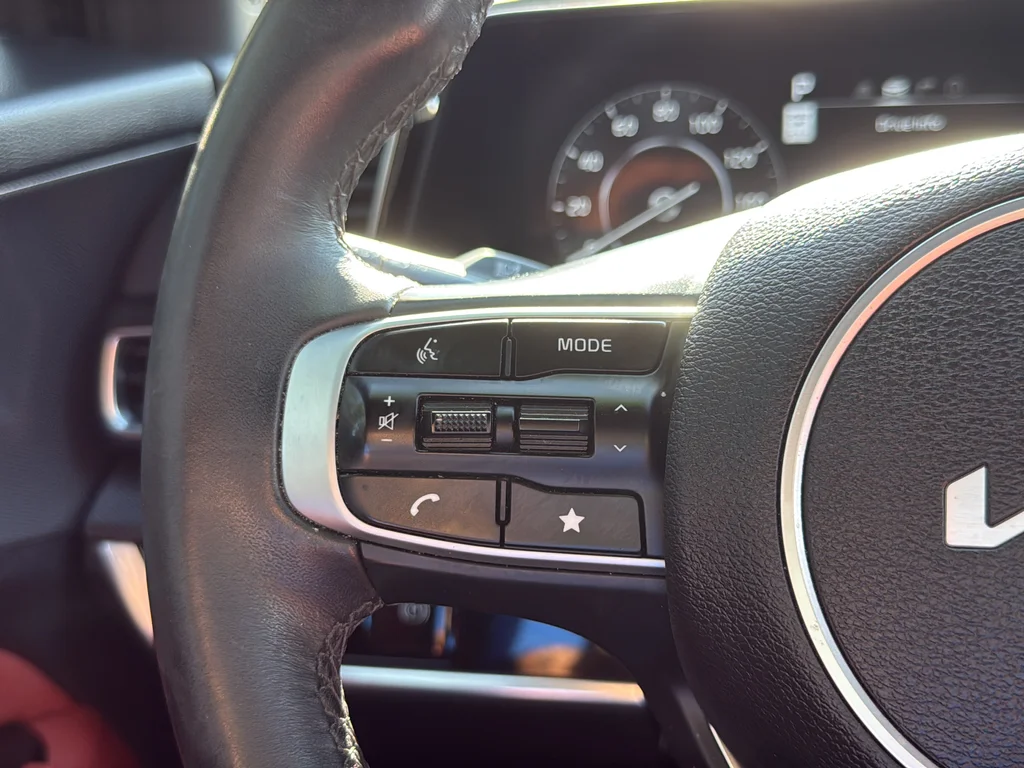 Used 2025 Black Kia SX image 16