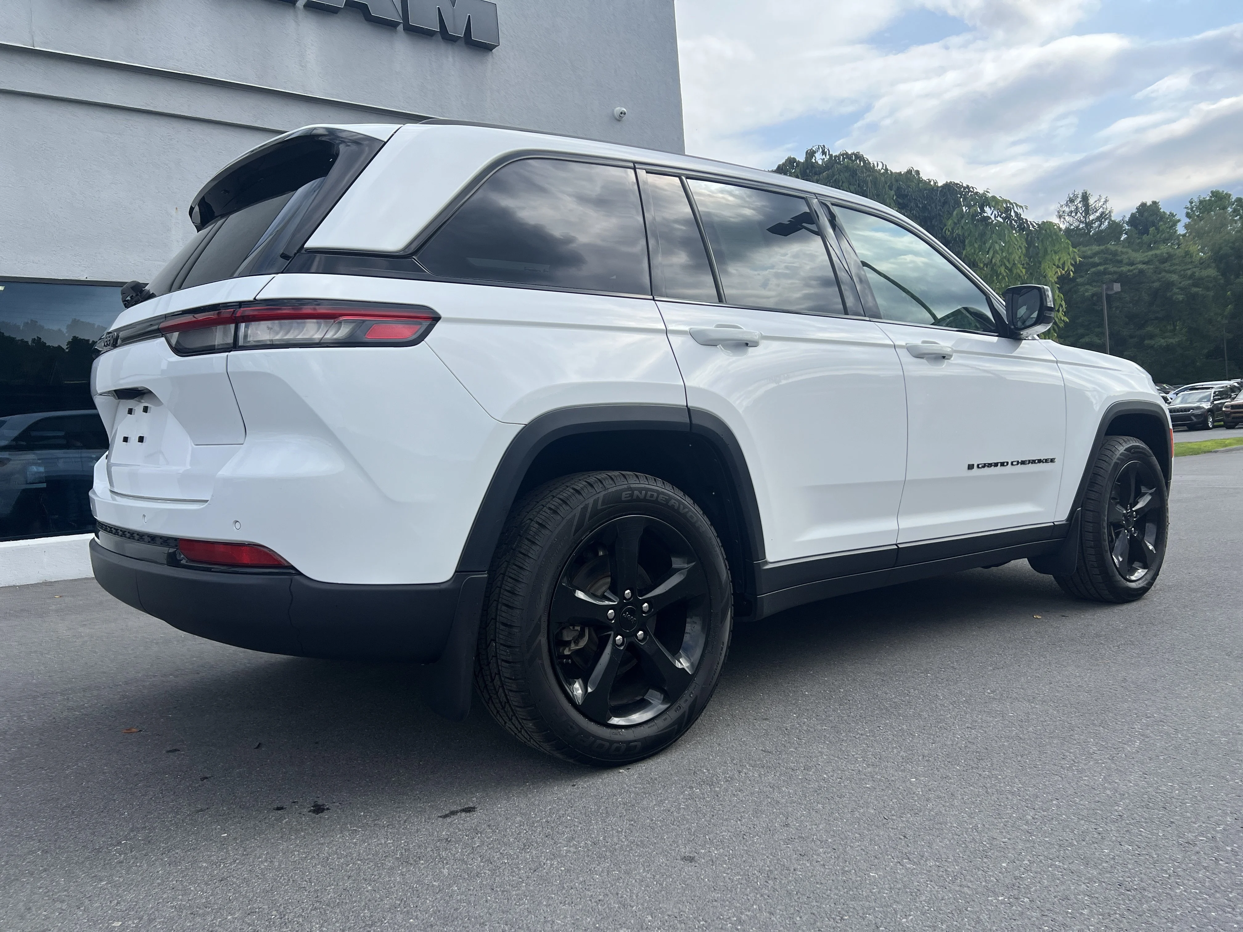 Used 2023 Bright White Clearcoat Jeep Altitude image 3