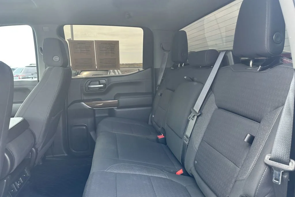 Used 2021 SILVER ICE METALLIC Chevrolet RST image 24
