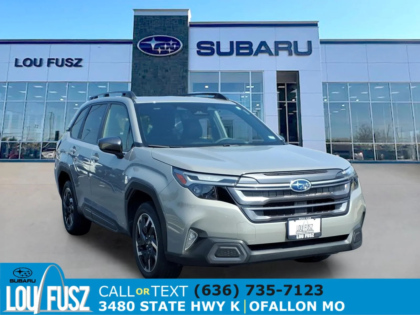 Used 2025 River Rock Pearl Subaru Limited image 1