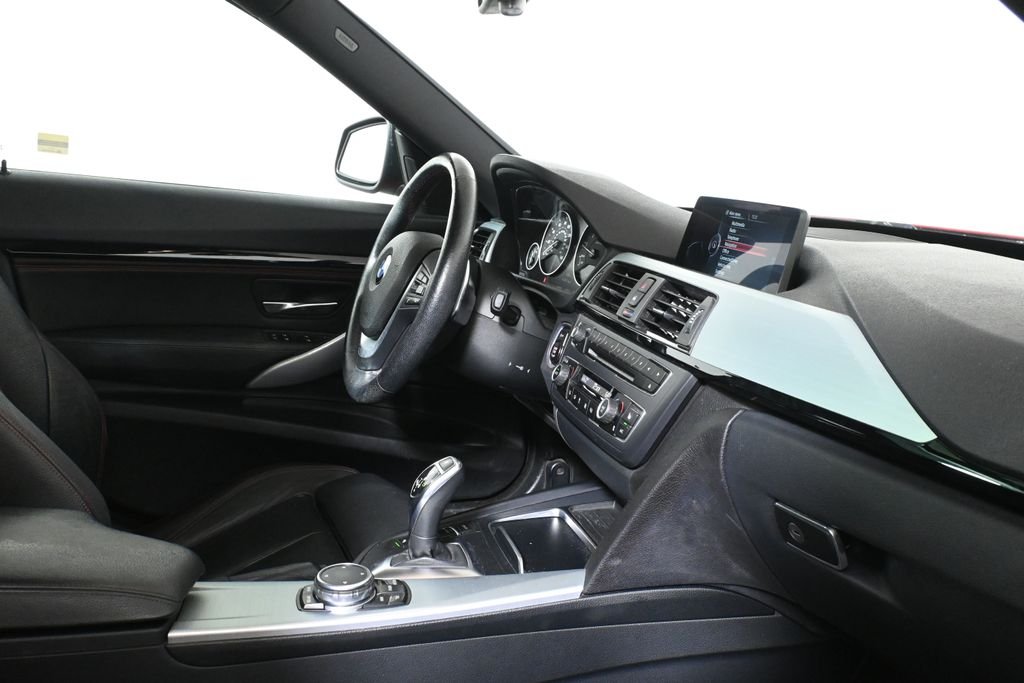 Used 2016 Red BMW 328i xDrive Gran Turismo image 8