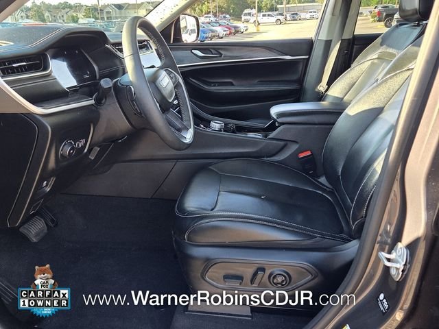 Used 2023 Gray Jeep Limited image 5