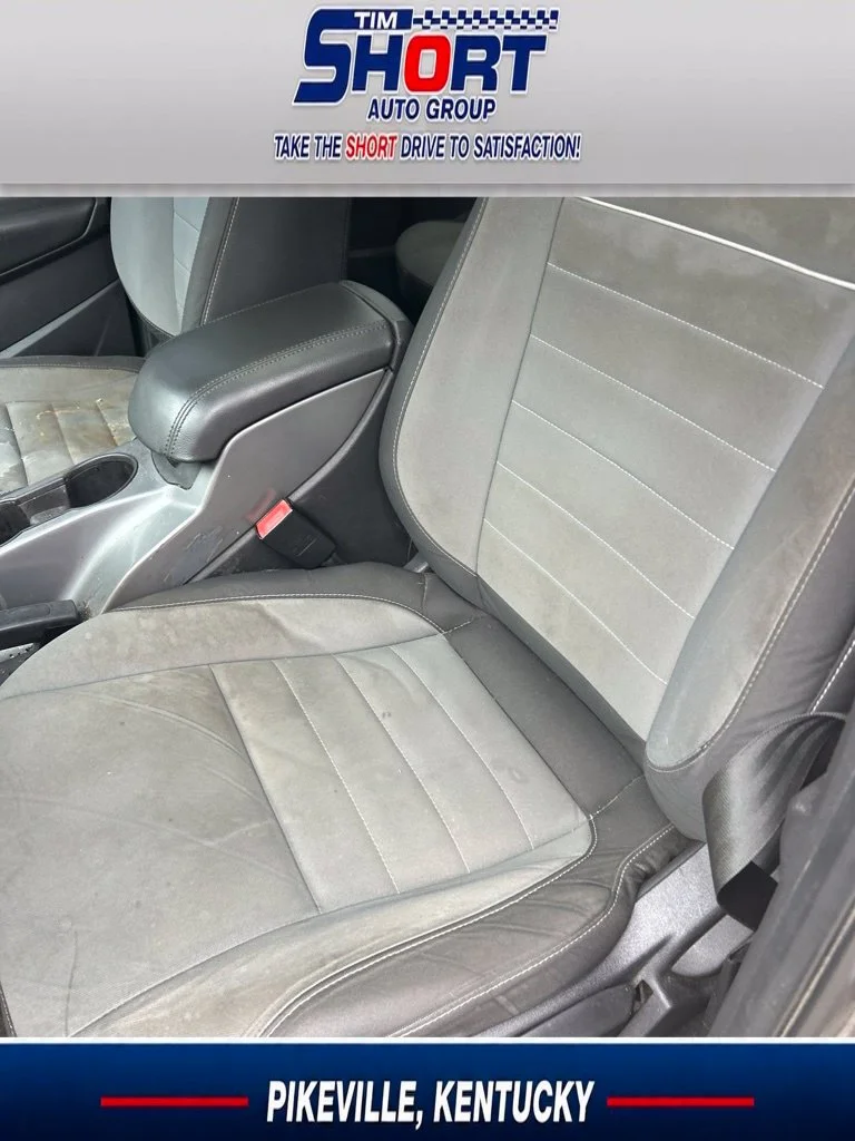 Used 2013  Ford SE image 1