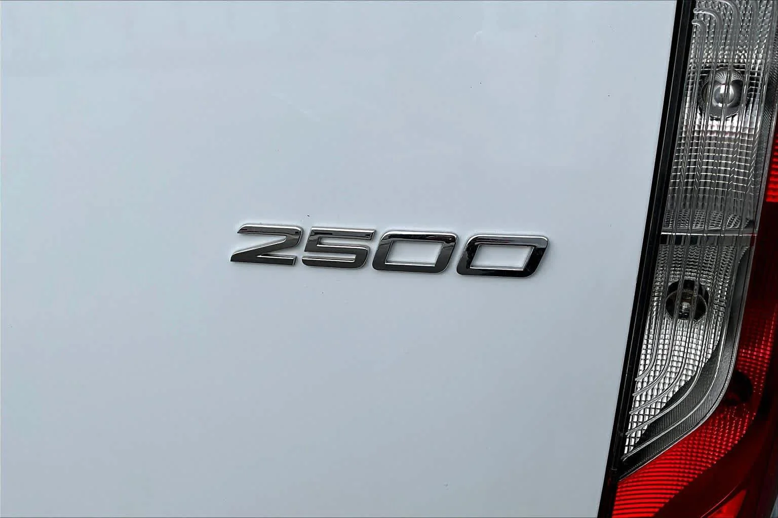 Used 2025 Arctic White Mercedes-Benz  image 10