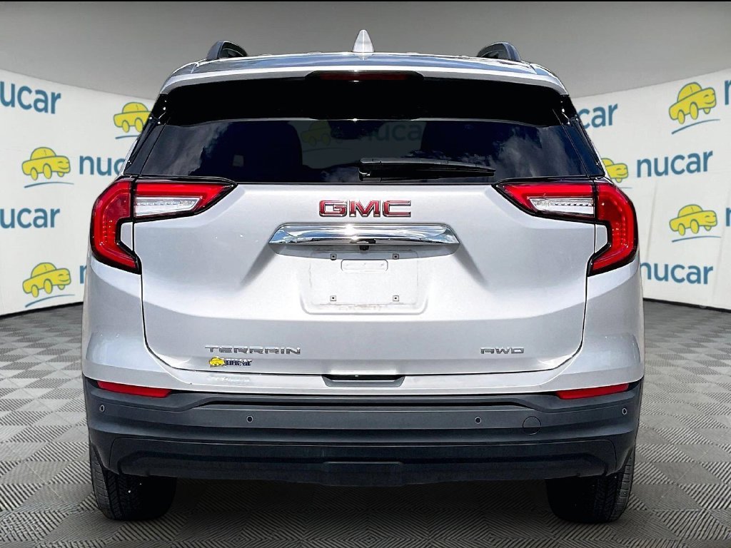 Used 2022 Silver GMC SLE image 5