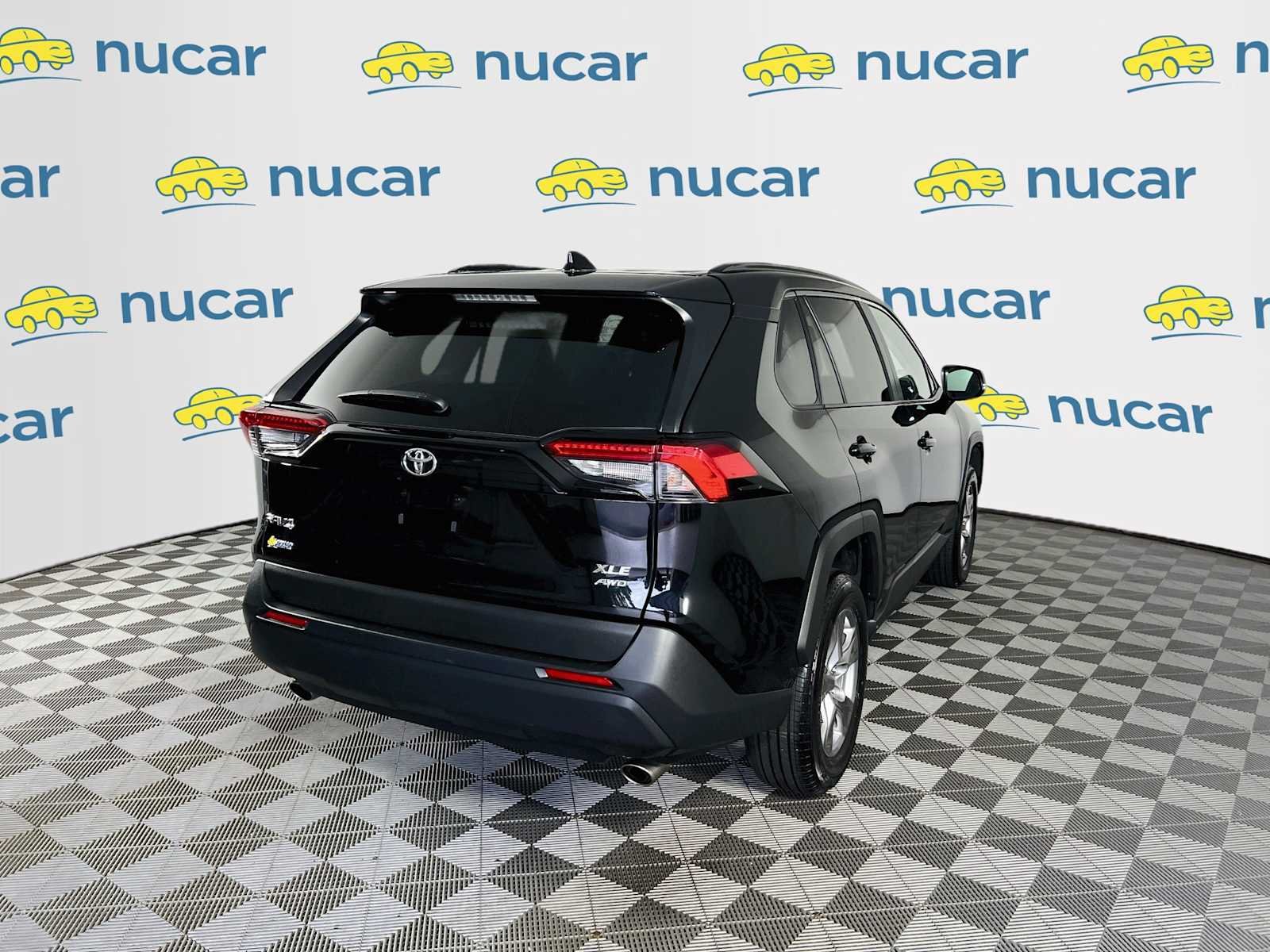 Used 2025 Midnight Black Metallic Toyota XLE image 7