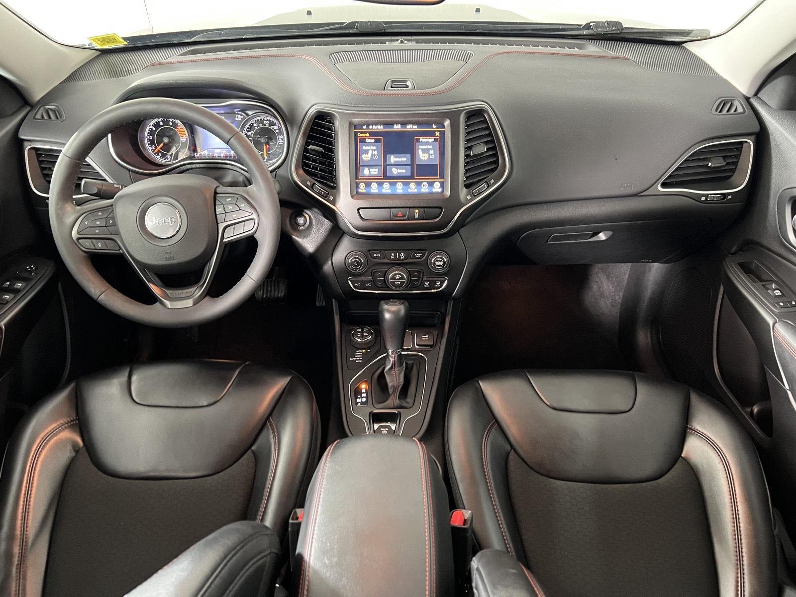 Used 2022 Granite Crystal Metallic Clearcoat Jeep Trailhawk image 2