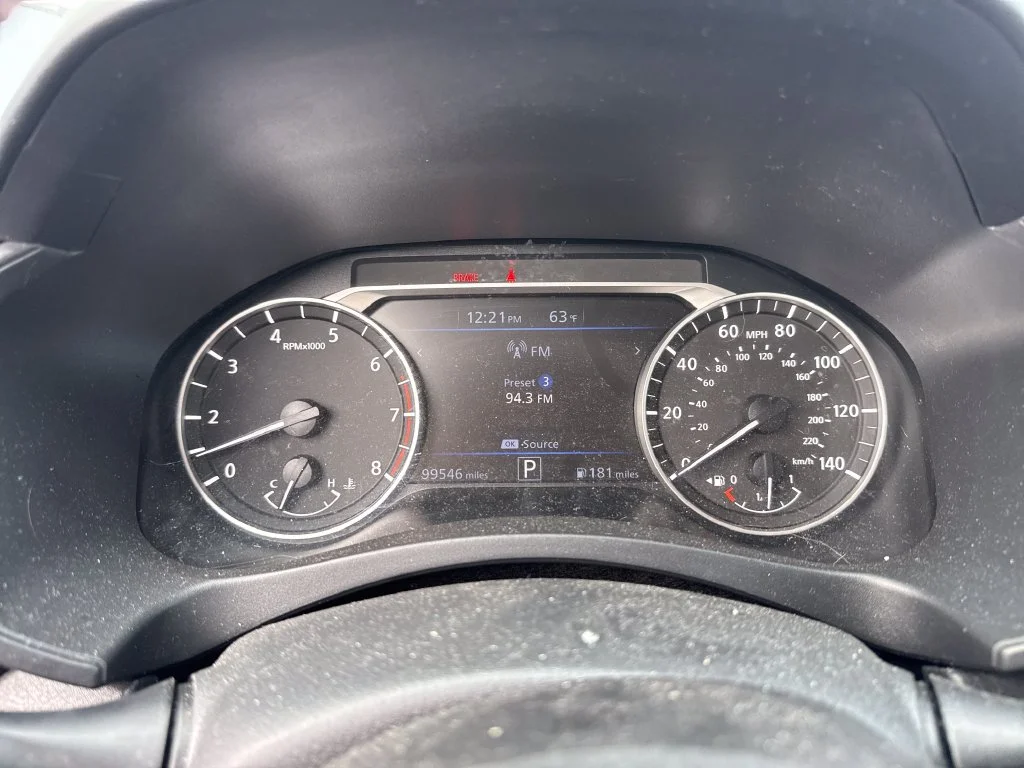 Used 2020 Blue Nissan 2.5 SR image 20