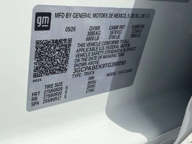 New 2026 Summit White Chevrolet Custom image 22