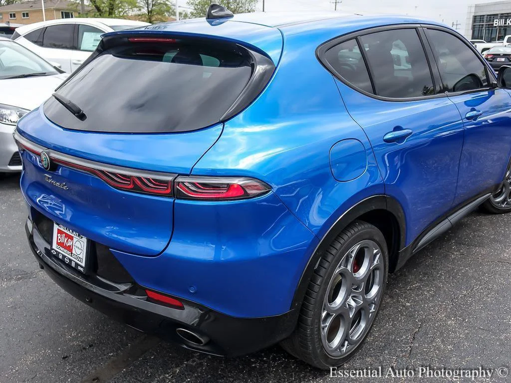 Used 2024 Blue Alfa Romeo Veloce EAWD image 9