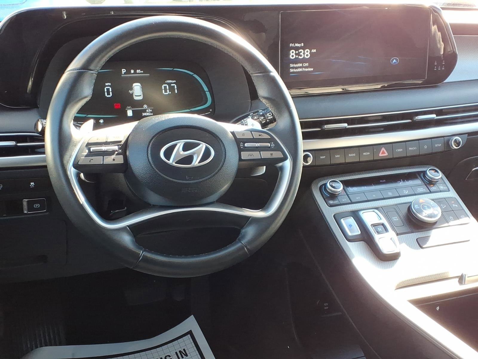 Used 2023 Moonlight Cloud Hyundai SEL image 4