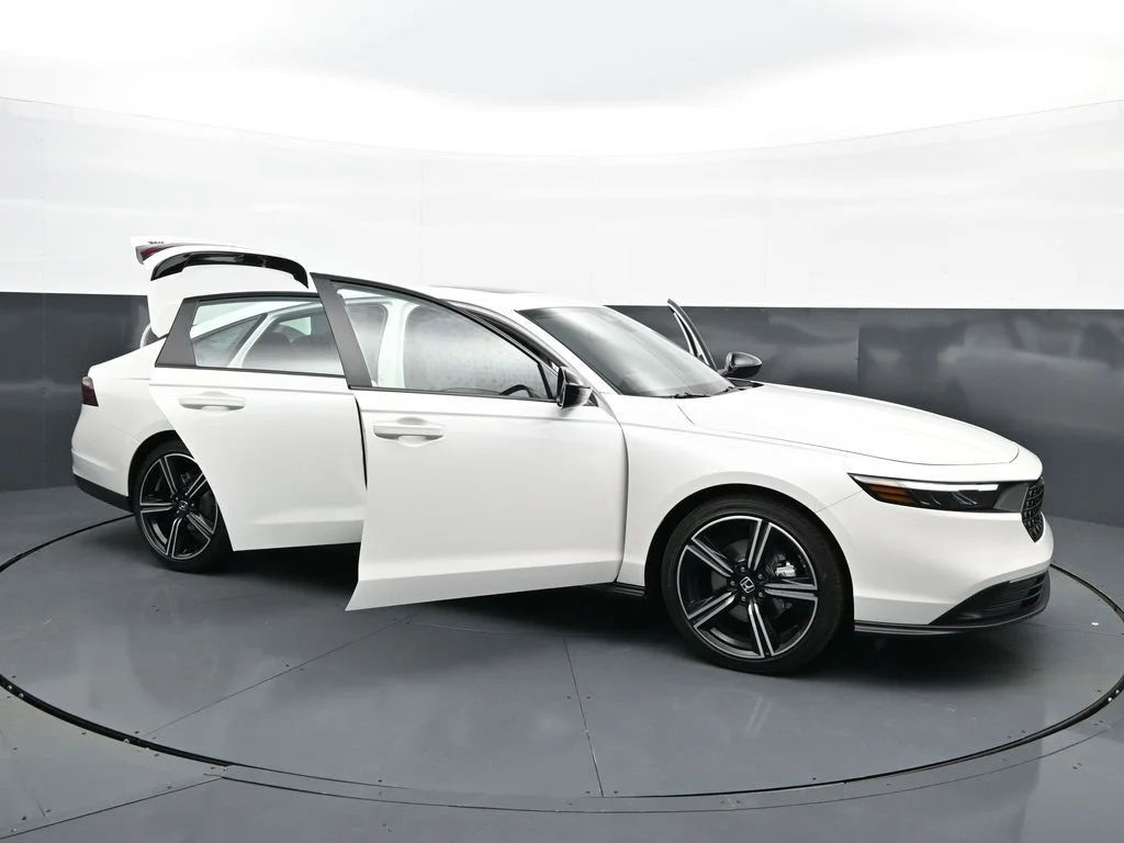 New 2026 Platinum White Pearl Honda Sport image 39