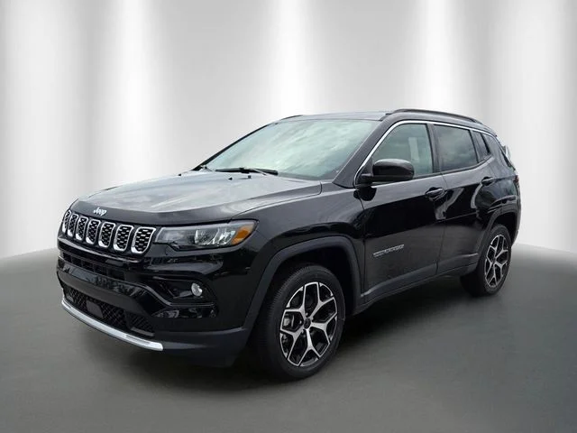 New 2026 Diamond Black Crystal Pearl-Coat Exterior Paint Jeep Limited image 2