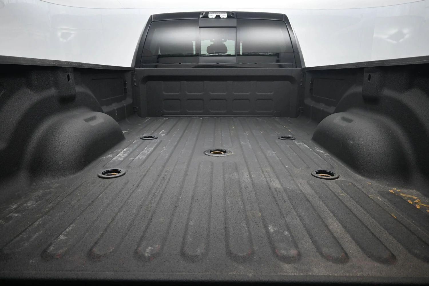 Used 2024 Diamond Black Crystal Pearlcoat Ram Laramie image 18