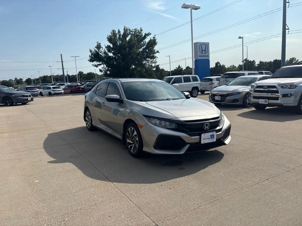 Used 2018 Silver Honda LX image 11
