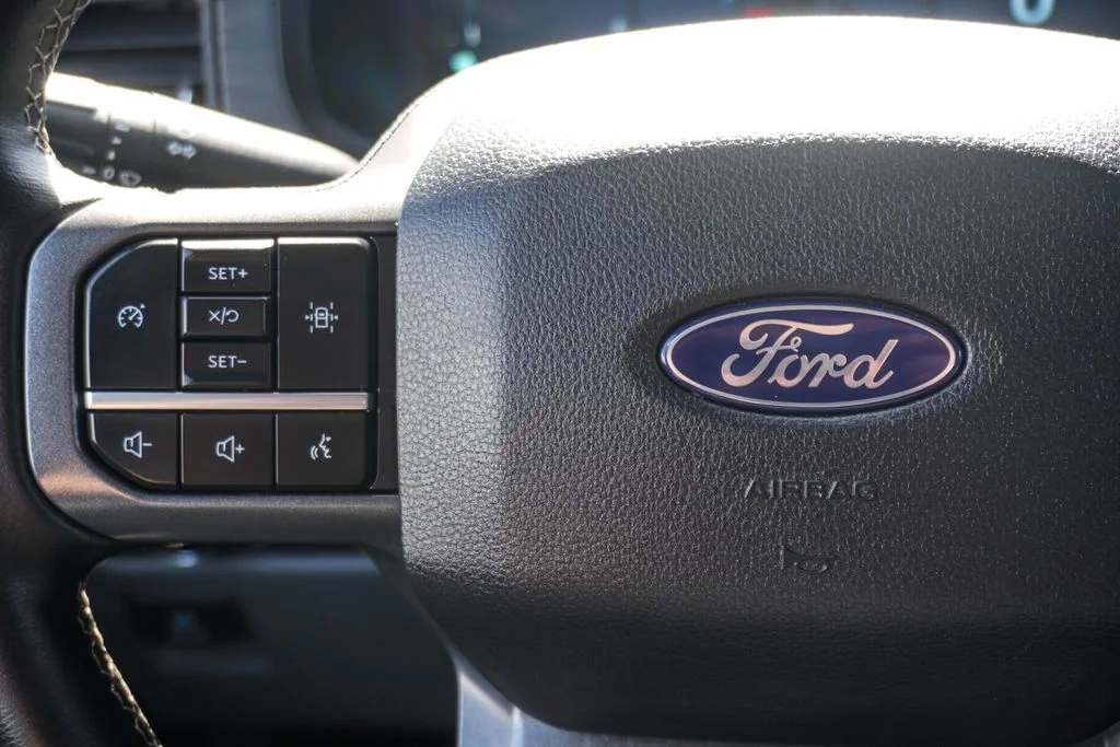 Used 2024 Blue Ford XLT image 14
