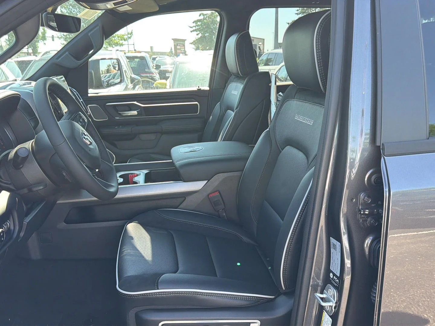 New 2026 Granite Crystal Metallic Clear-Coat Exterior Paint RAM Laramie image 10