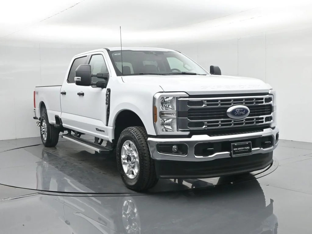 New 2026 Oxford White Ford XLT image 60
