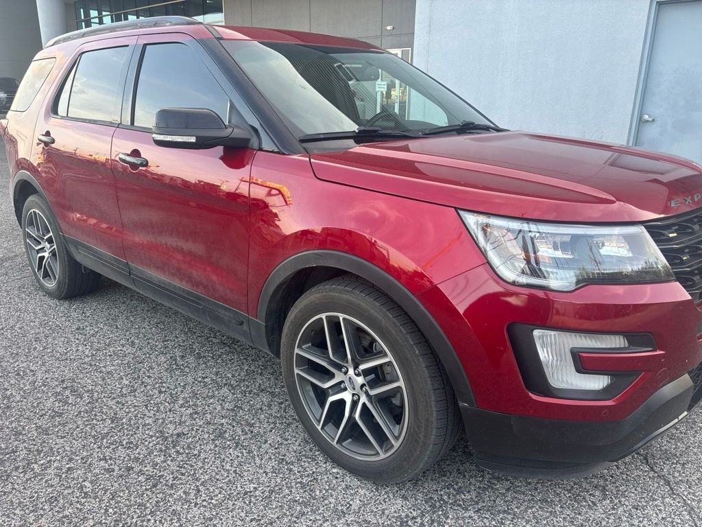 Used 2016 Red Ford Sport image 1