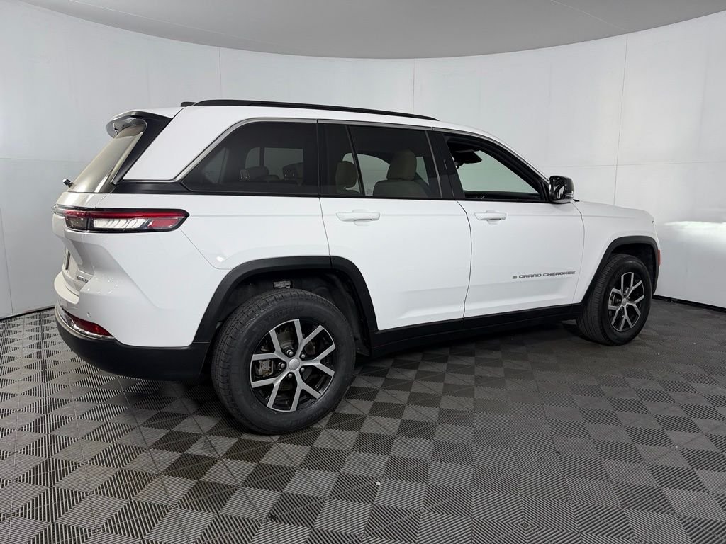 Certified Used 2024 White Jeep Limited image 7