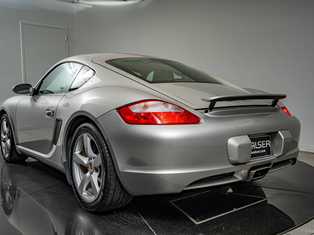 Used 2007 Arctic Silver Metallic Porsche  image 23