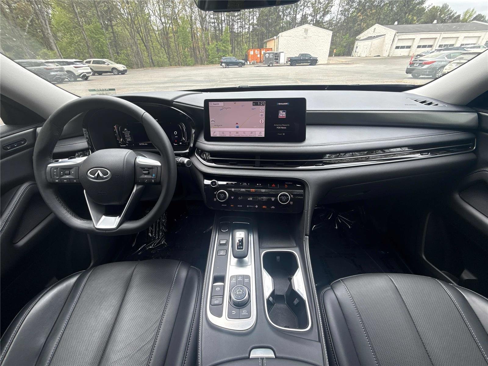 Used 2023 Mineral Black INFINITI LUXE image 13