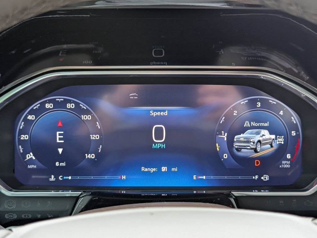 New 2026 Summit White Chevrolet LT image 25