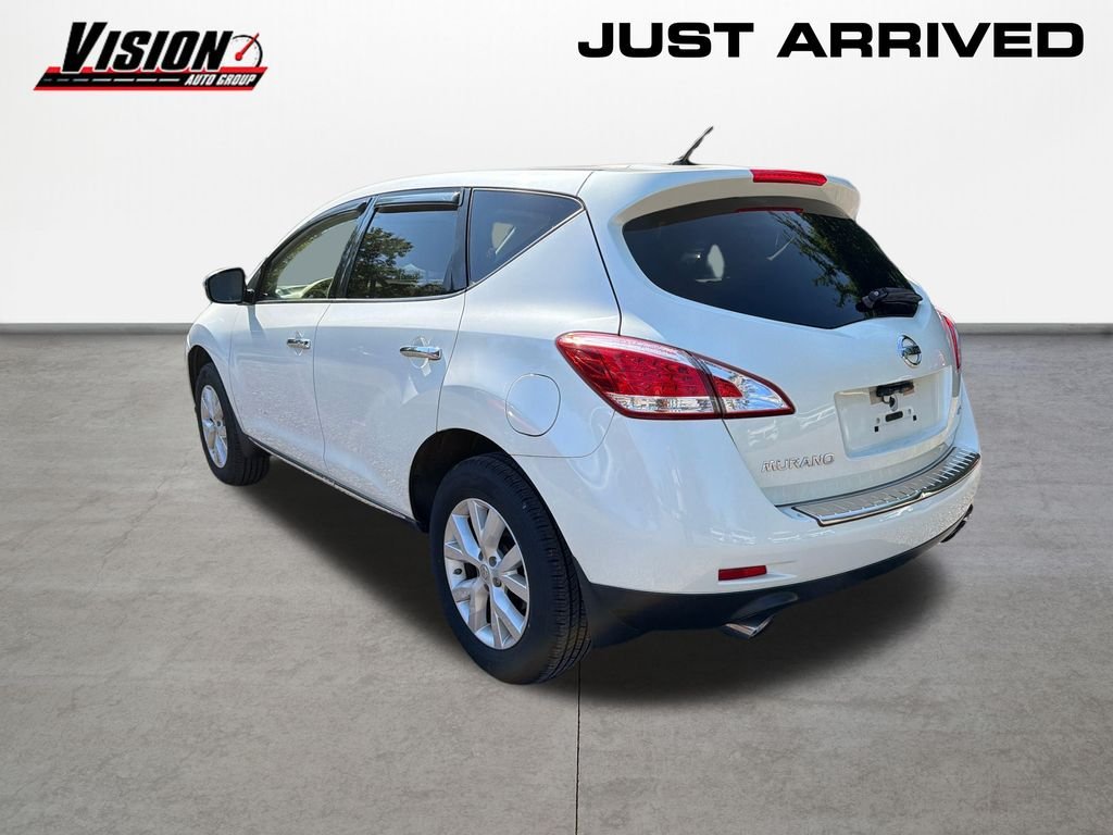 Used 2013 White Nissan S image 7