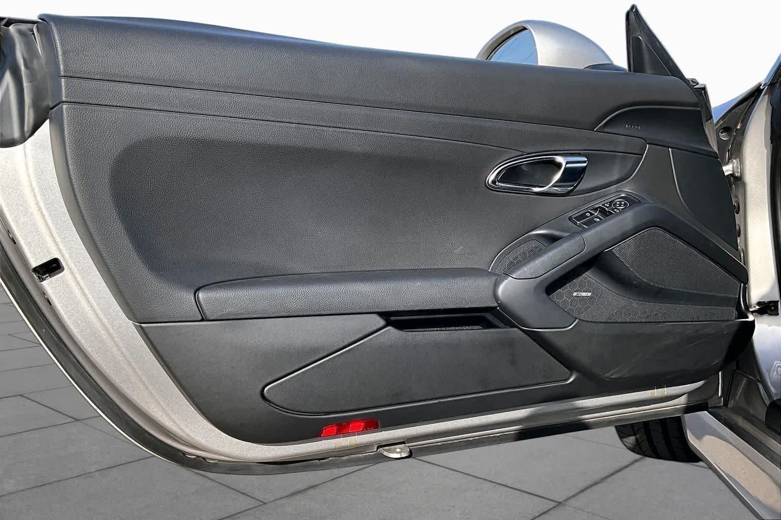 Used 2013 Platinum Silver Metallic Porsche  image 18