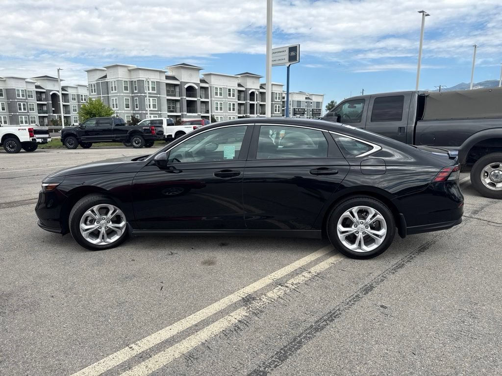 Used 2025 Black Honda LX image 12