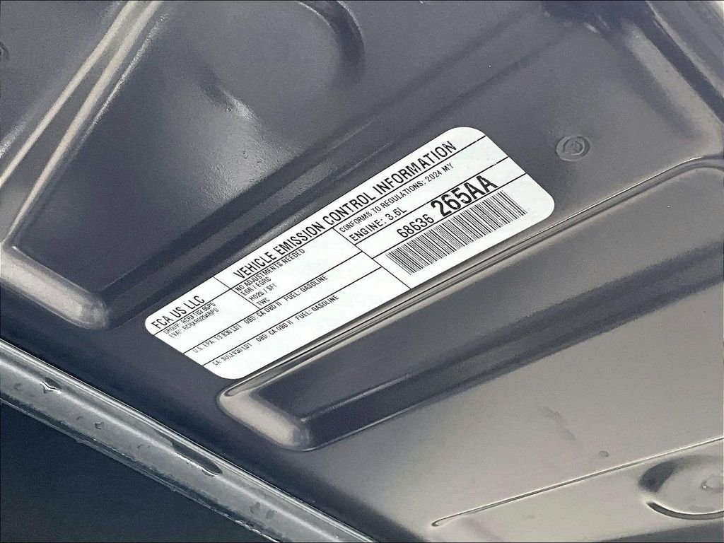 Used 2024 Gray Jeep Limited image 35