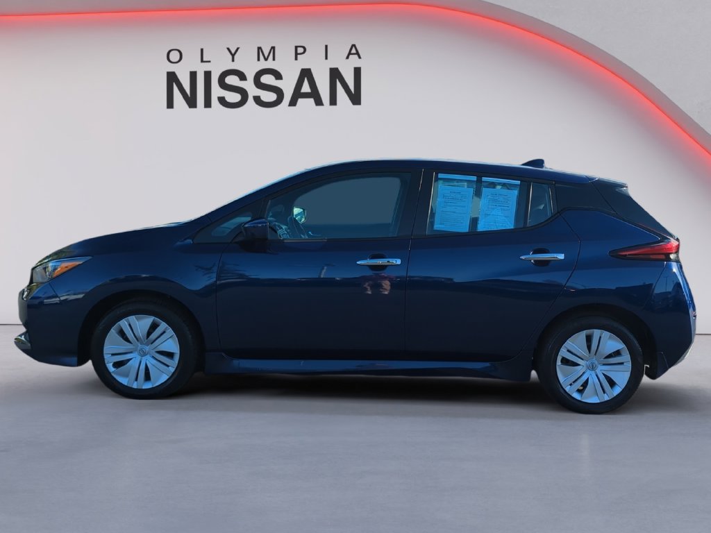 Used 2025 Blue Nissan S image 3