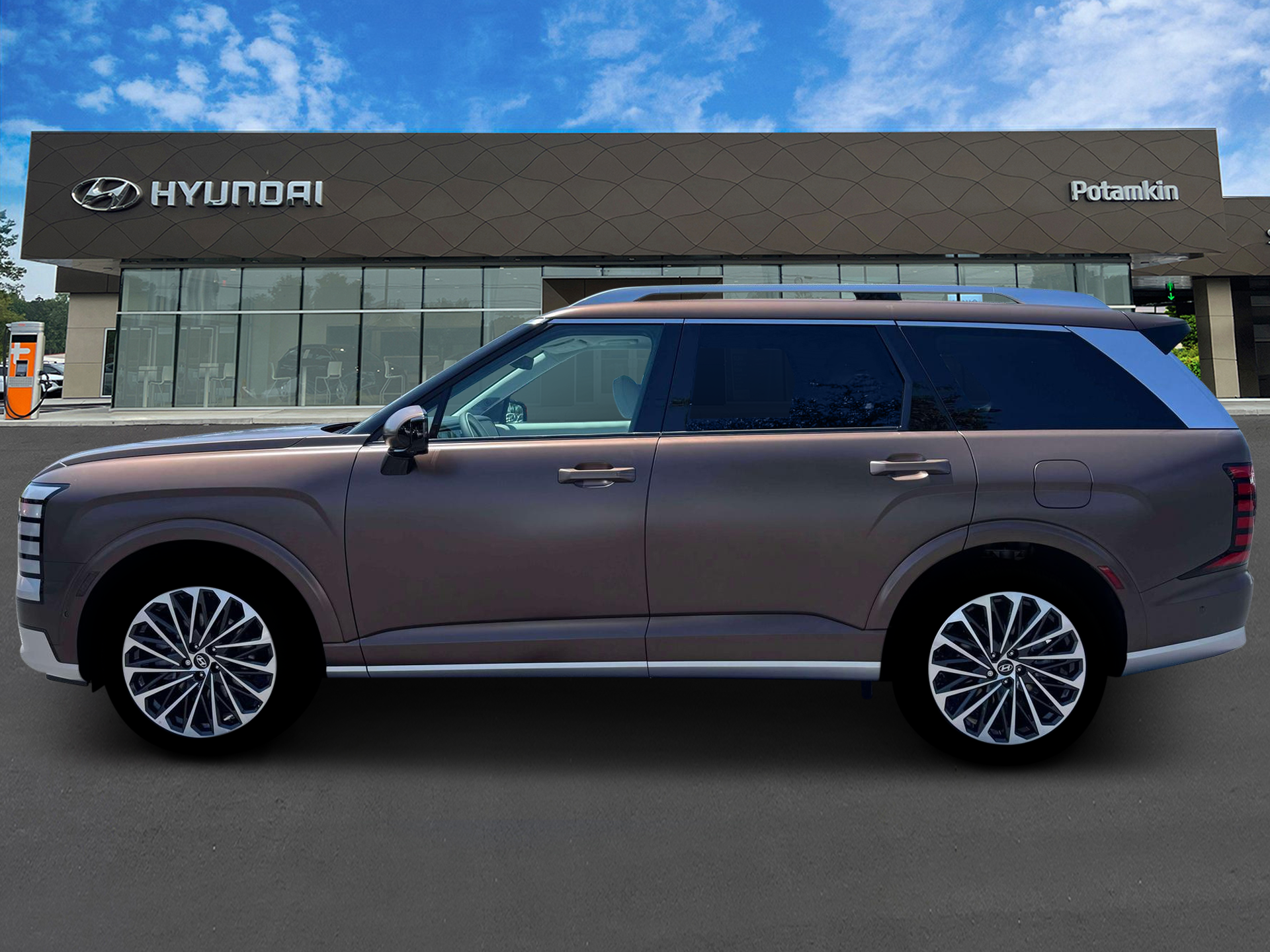 New 2026 Earthy Brass Matte Hyundai Calligraphy image 3