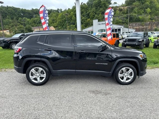 Used 2023 Black Jeep Latitude image 2
