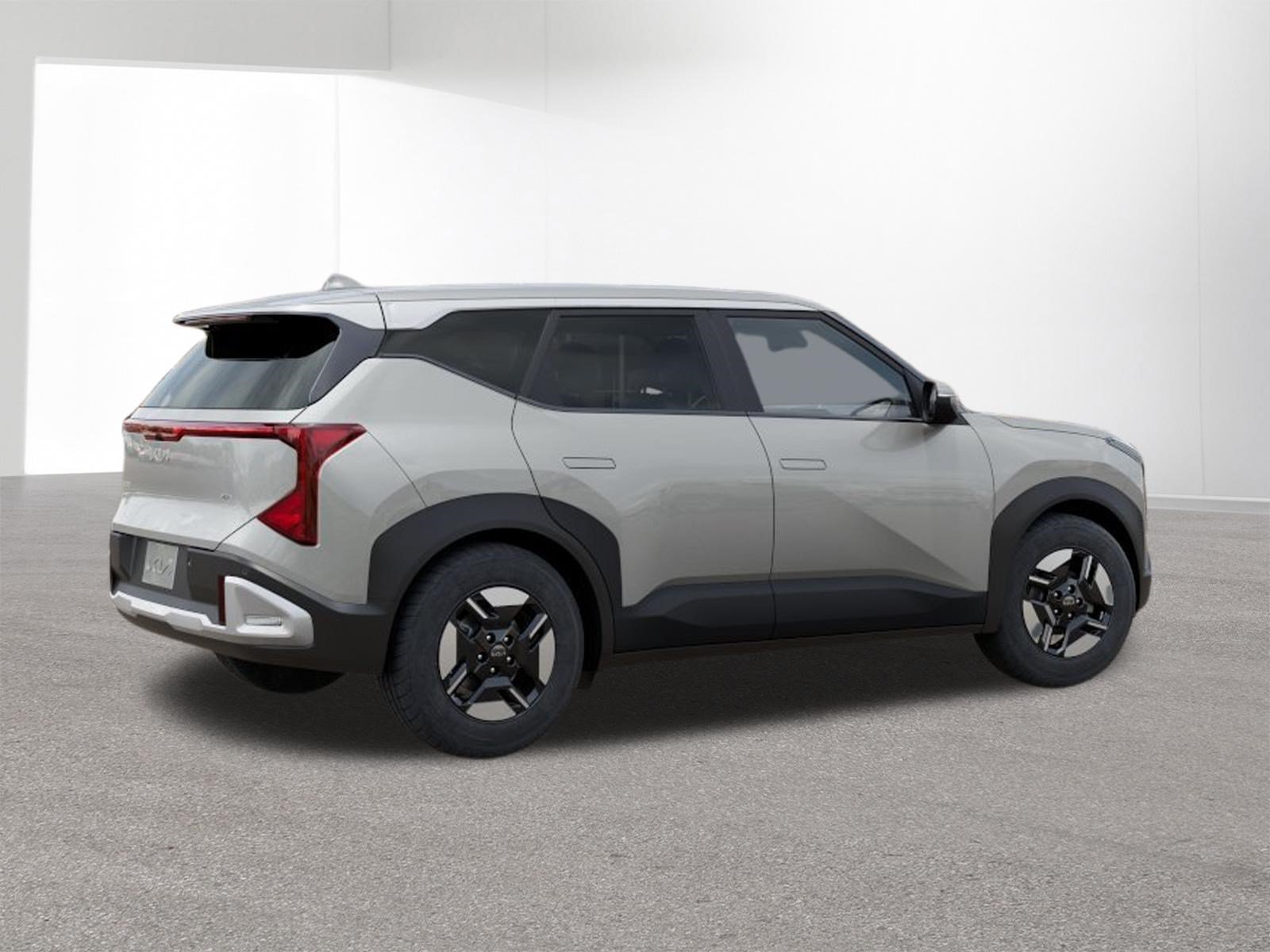 New 2027 Ivory Silver Kia LX image 6