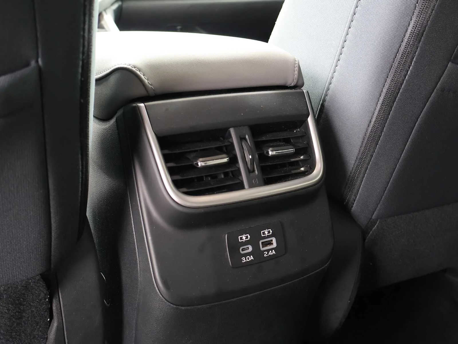 Used 2025 Crystal White Pearl Subaru Premium image 26