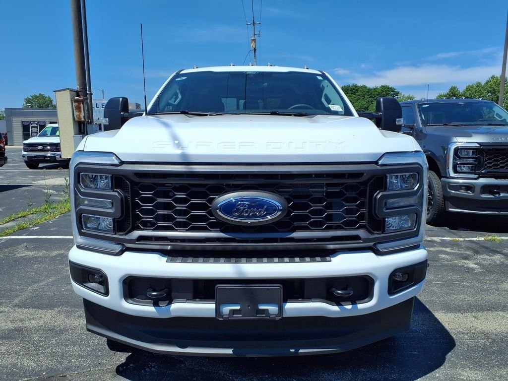 New 2026 Oxford White Ford F-250® XL image 3