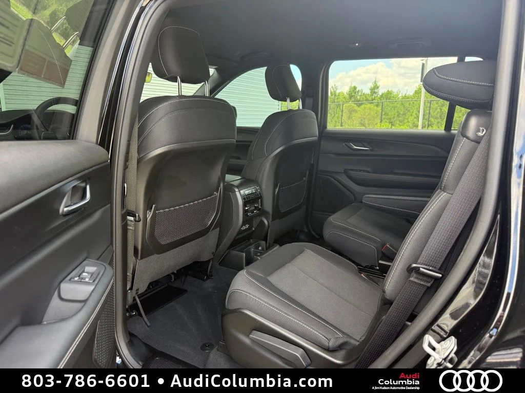 Used 2025 Black Jeep Laredo image 24