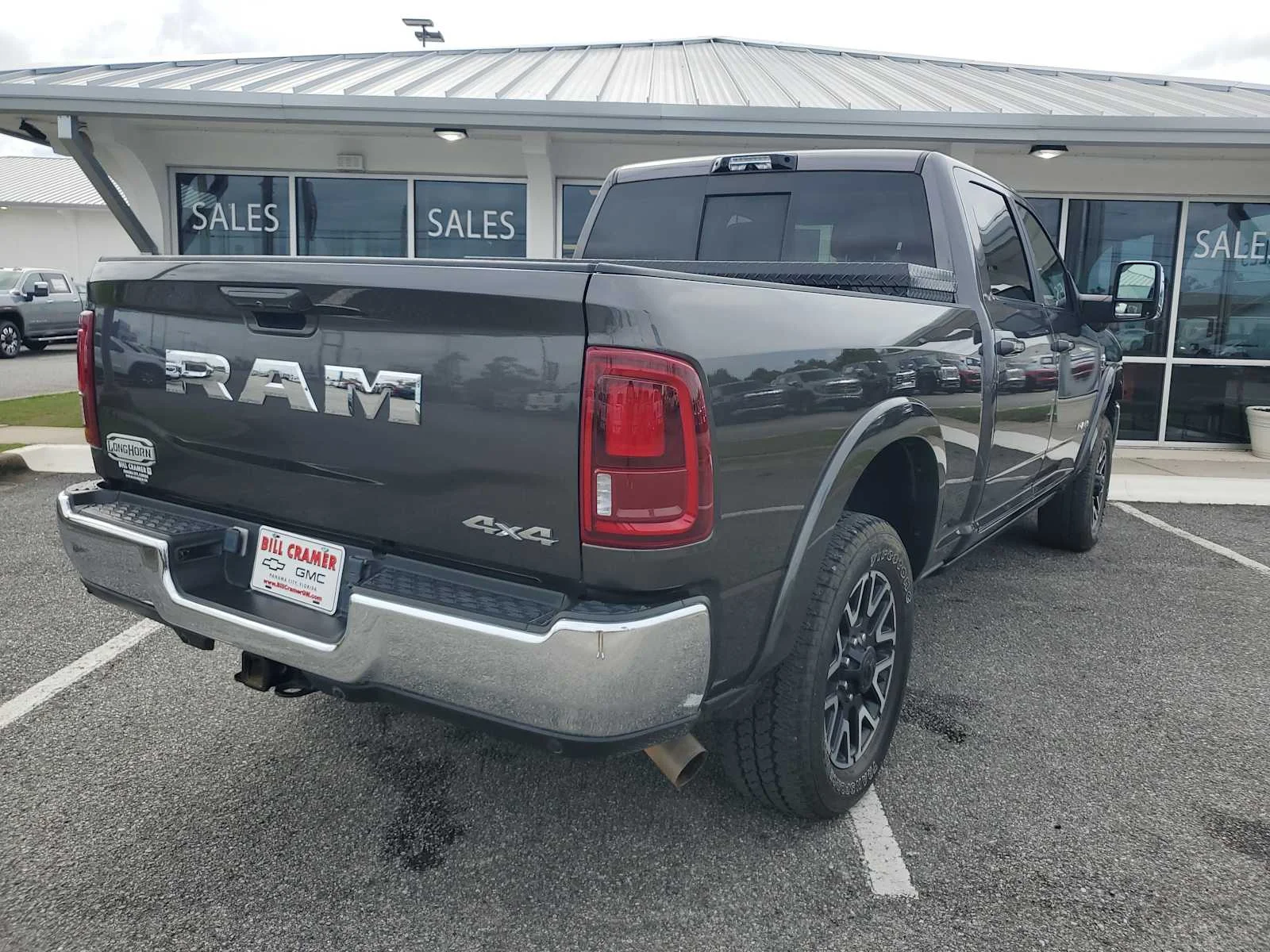 Used 2025 Ceramic Gray Clearcoat G Ram Longhorn image 8