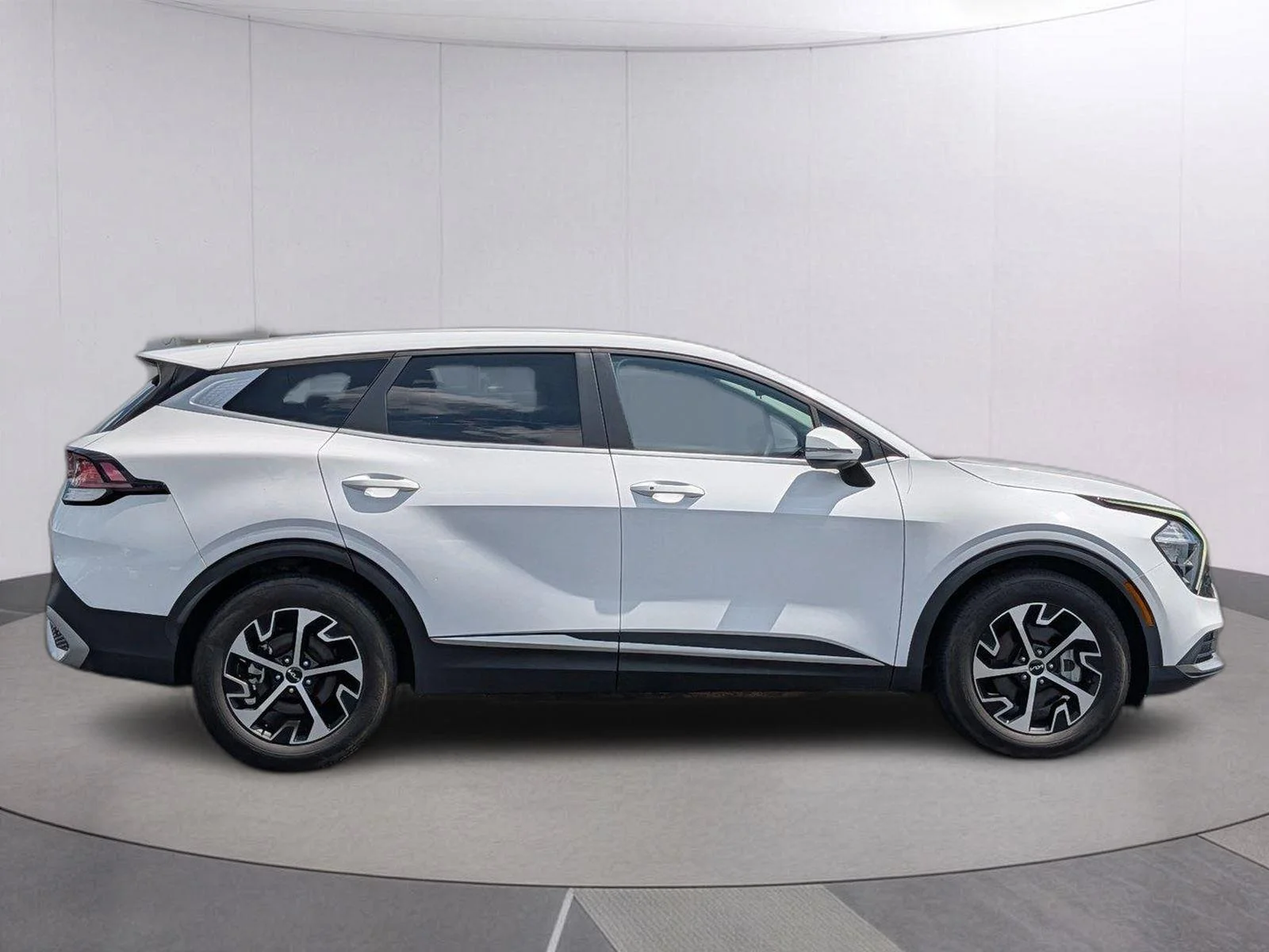 Used 2023 Glacial White Pearl Kia EX image 6