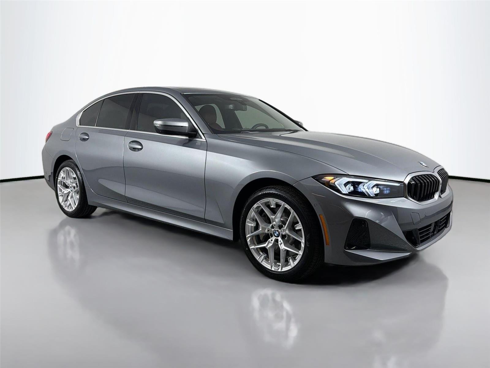 New 2026 Skyscraper Grey Metallic BMW 330i NA xDrive image 4