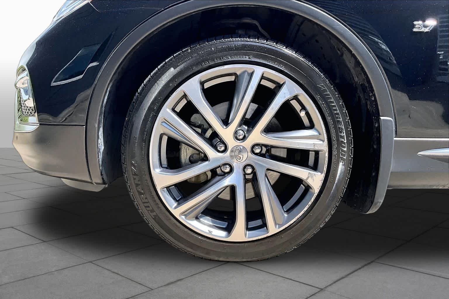 Used 2017 Black Obsidian INFINITI  image 11