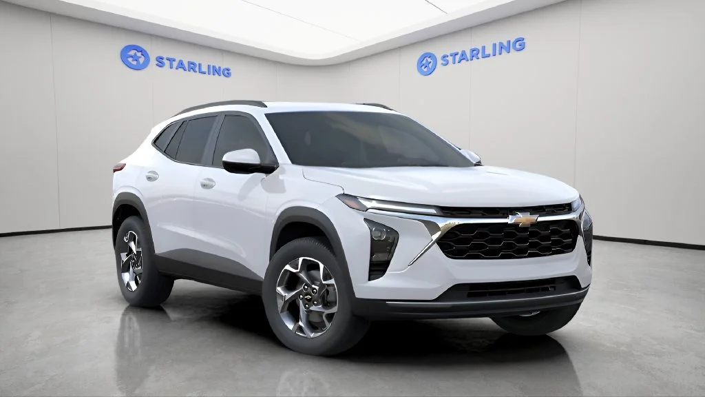 New 2026 Summit White Chevrolet LT image 5