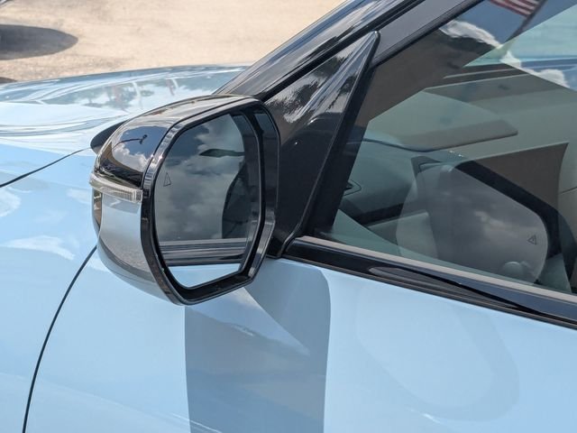 New 2027 Frost Blue / Black Roof Kia S image 11