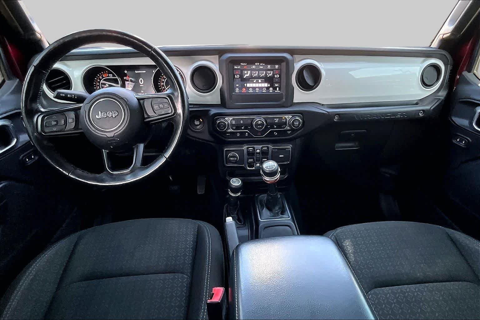 Used 2021 Snazzberry Pearlcoat Jeep Unlimited Islander image 13