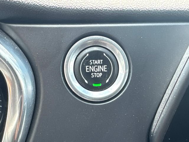Used 2021 White Chevrolet LT image 36