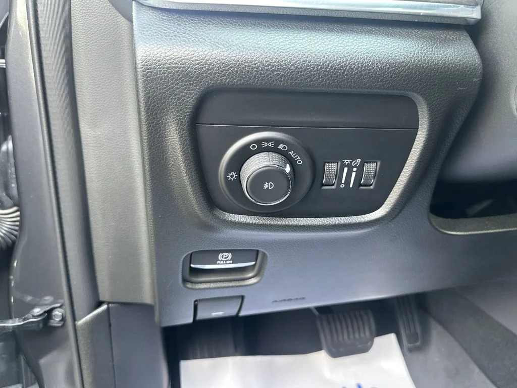 Used 2024 Gray Jeep Overland image 15