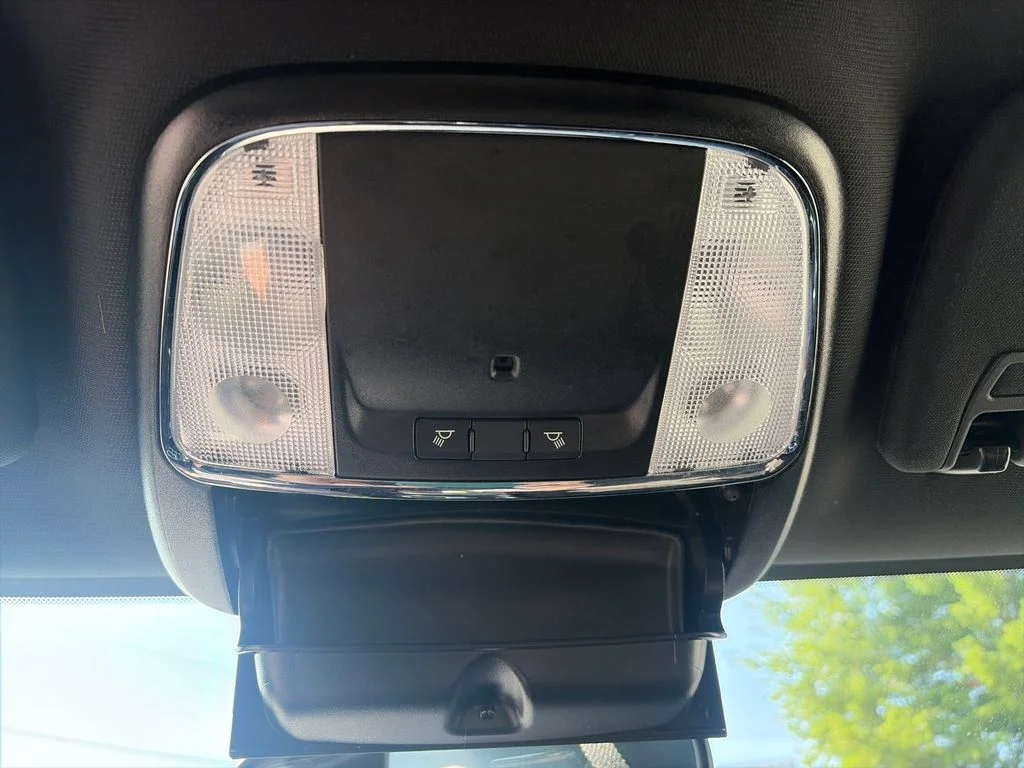 Used 2020 White Jeep Laredo E image 36
