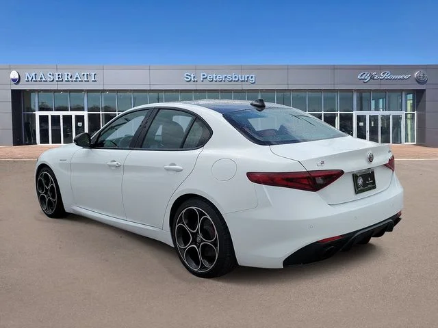 Used 2023 White Alfa Romeo Veloce image 3
