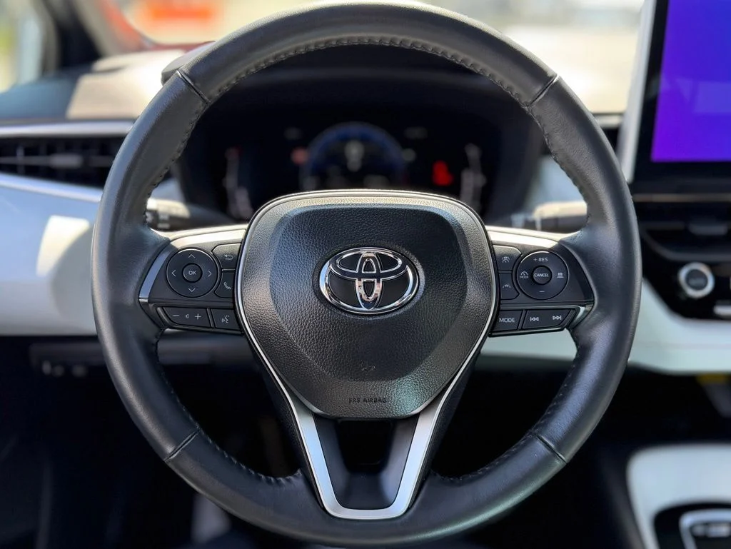 Certified Used 2025 White Toyota FX image 10